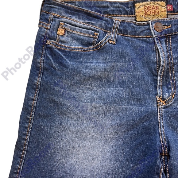 DEAR JOHN | Horizon Jean Shorts Med/Dk Wash Whiskers Women’s‎ Denim 30 - Picture 4 of 10